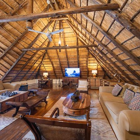 Nyati Safari Lodge Hoedspruit Esterno foto