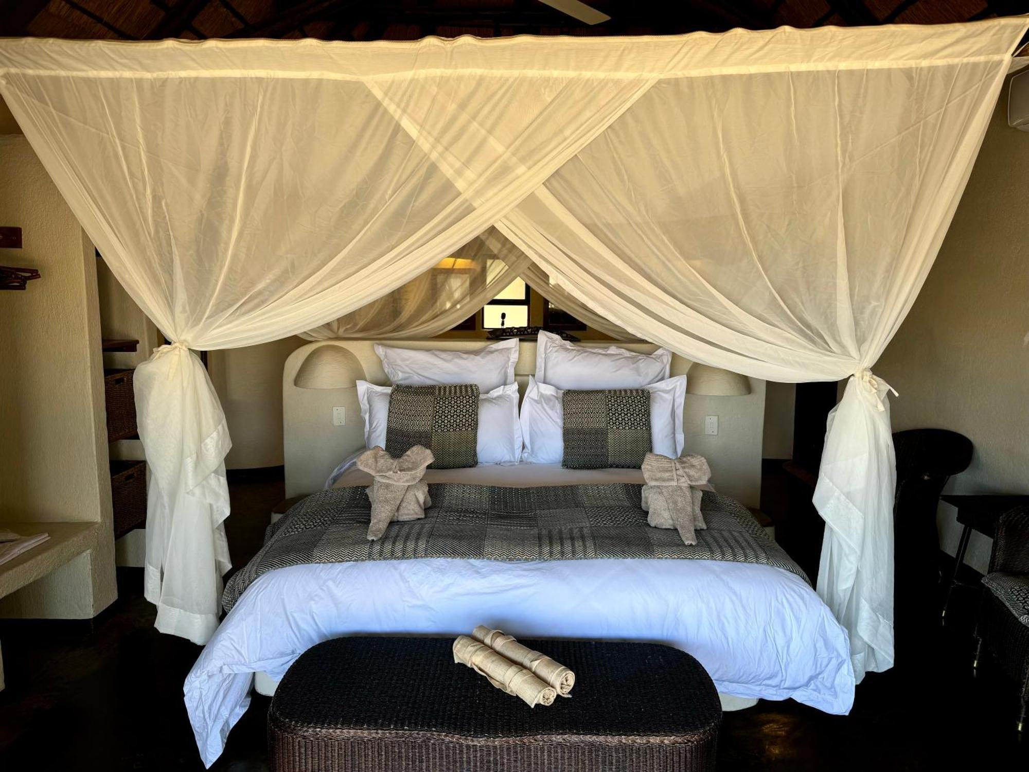 Nyati Safari Lodge Hoedspruit Esterno foto