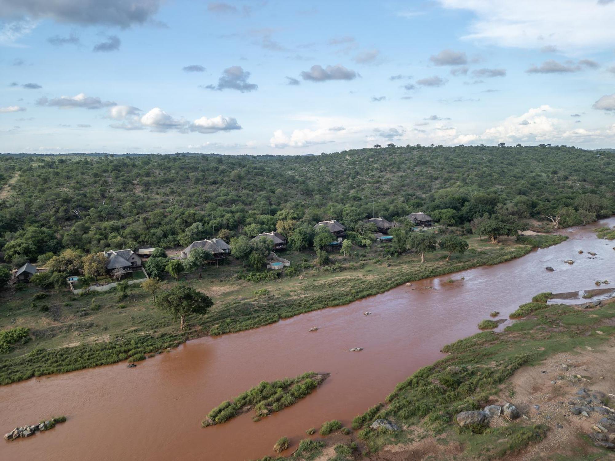 Nyati Safari Lodge Hoedspruit Esterno foto