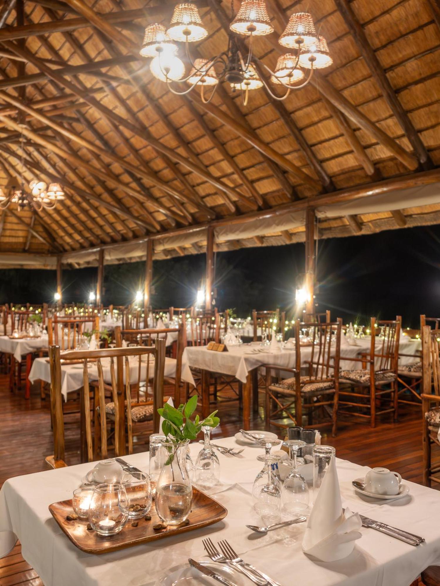 Nyati Safari Lodge Hoedspruit Esterno foto