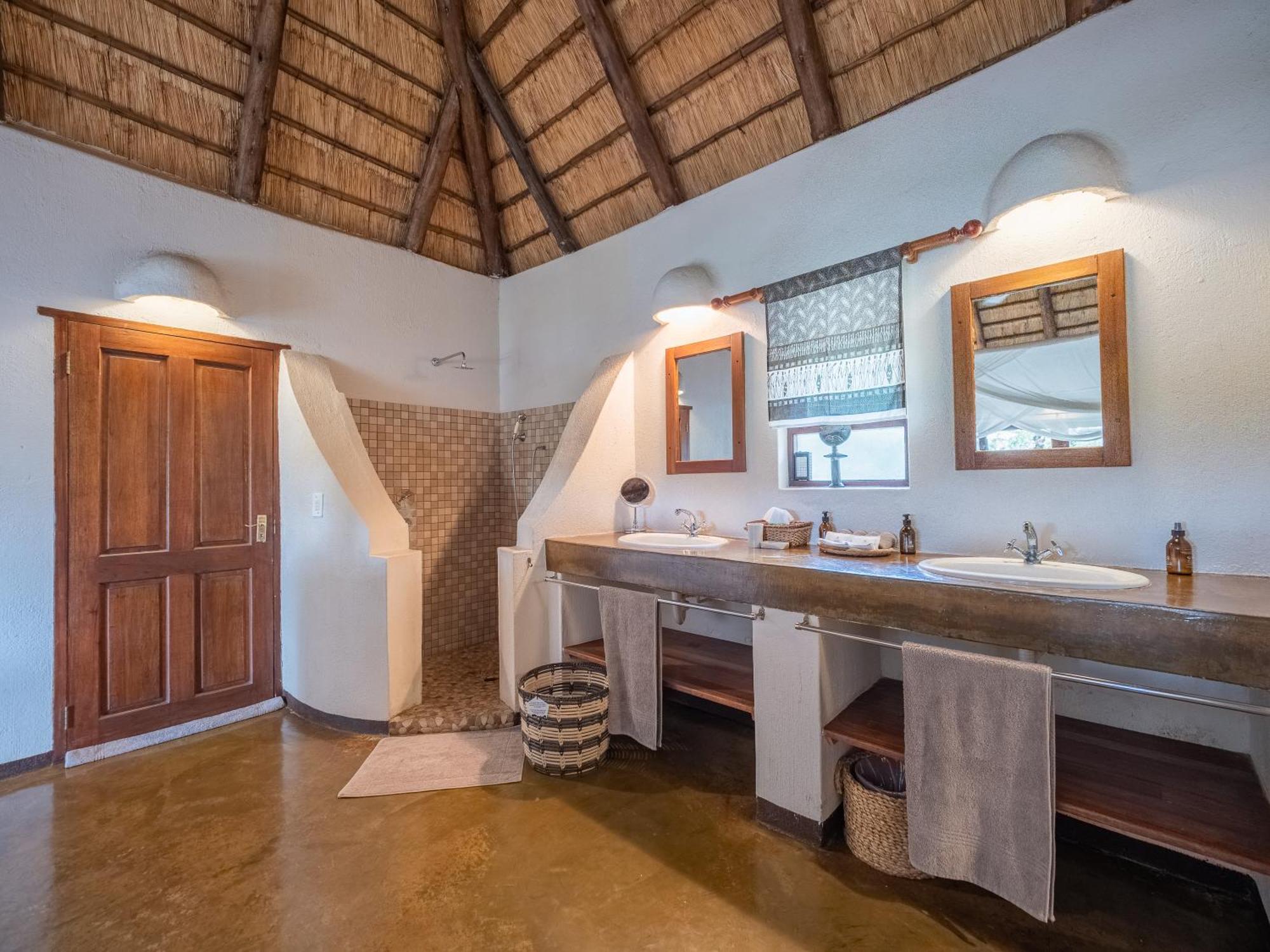 Nyati Safari Lodge Hoedspruit Esterno foto