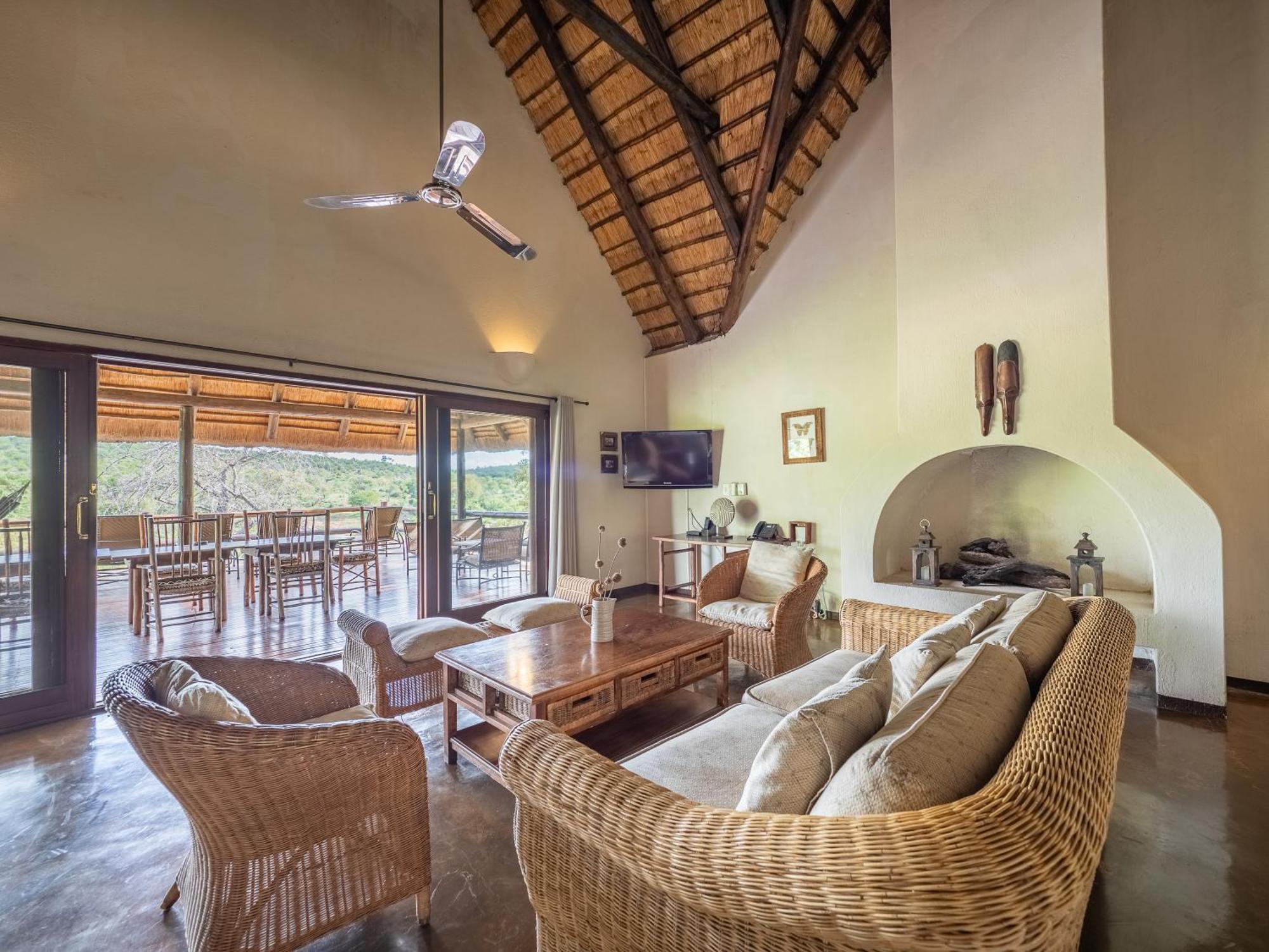 Nyati Safari Lodge Hoedspruit Esterno foto